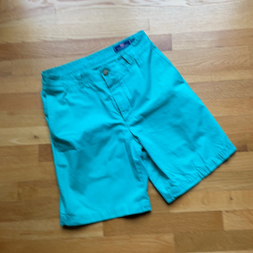 Vineyard Vines shorts